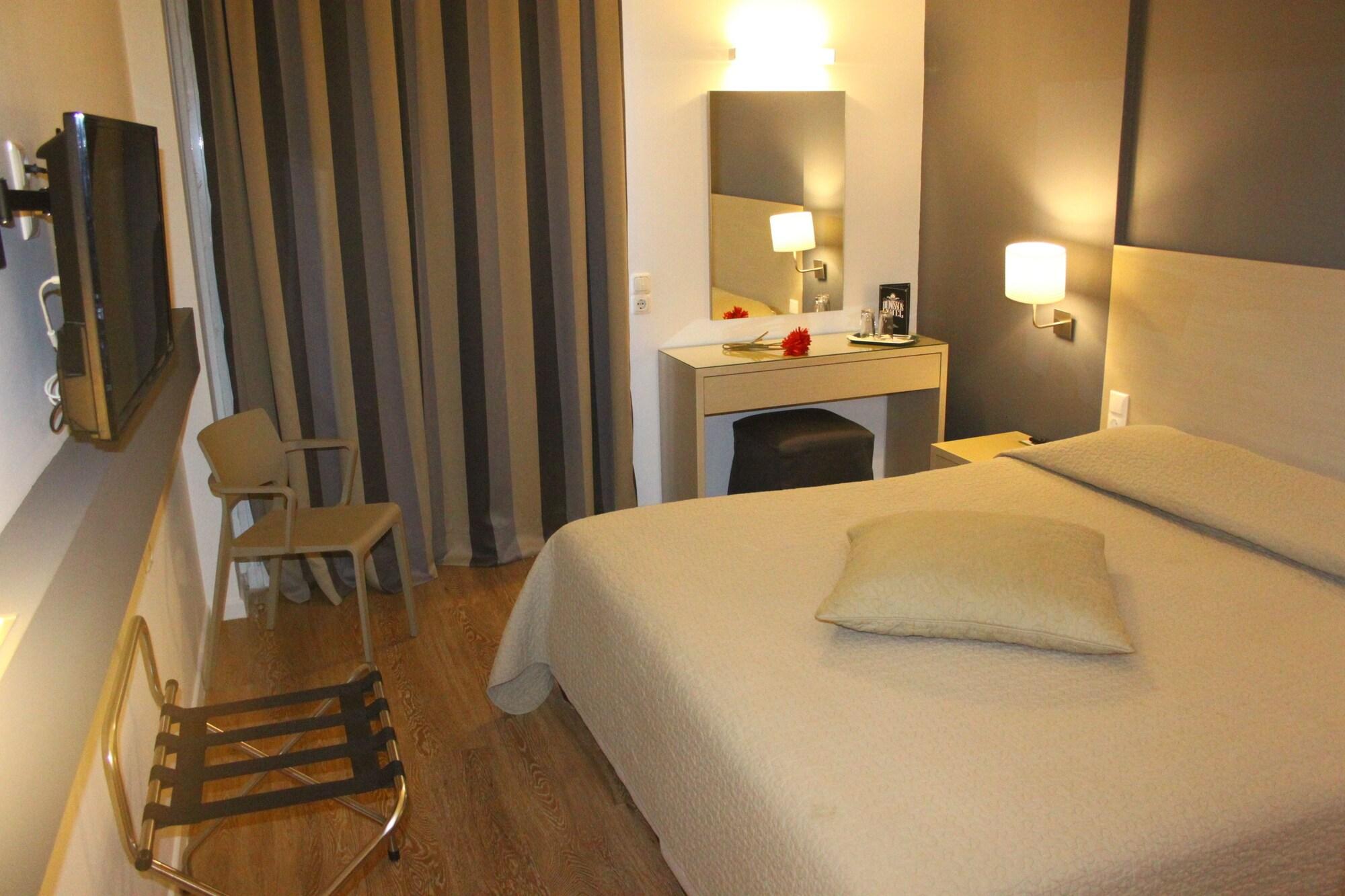 Dionisos Hotel Larissa Extérieur photo
