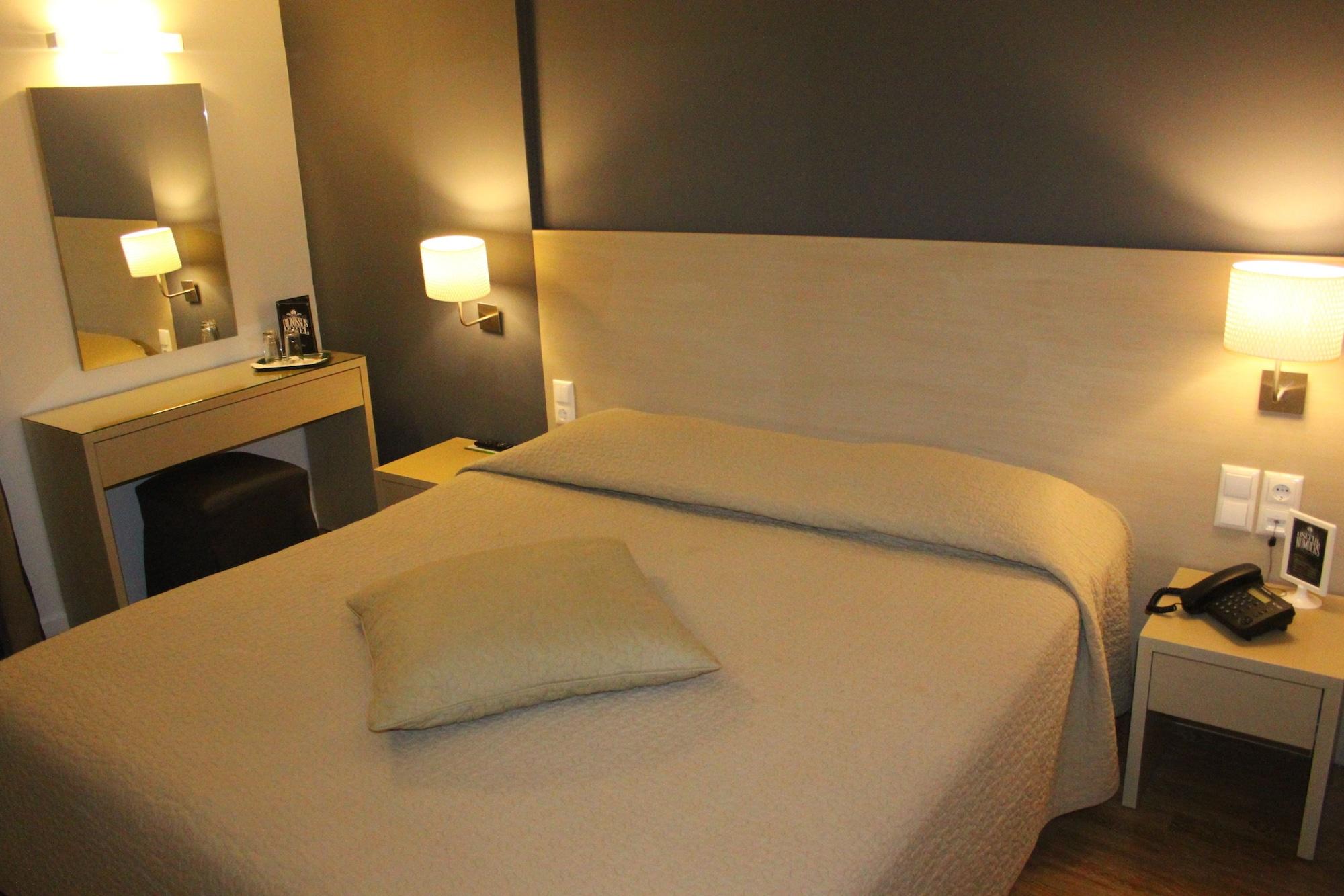 Dionisos Hotel Larissa Extérieur photo