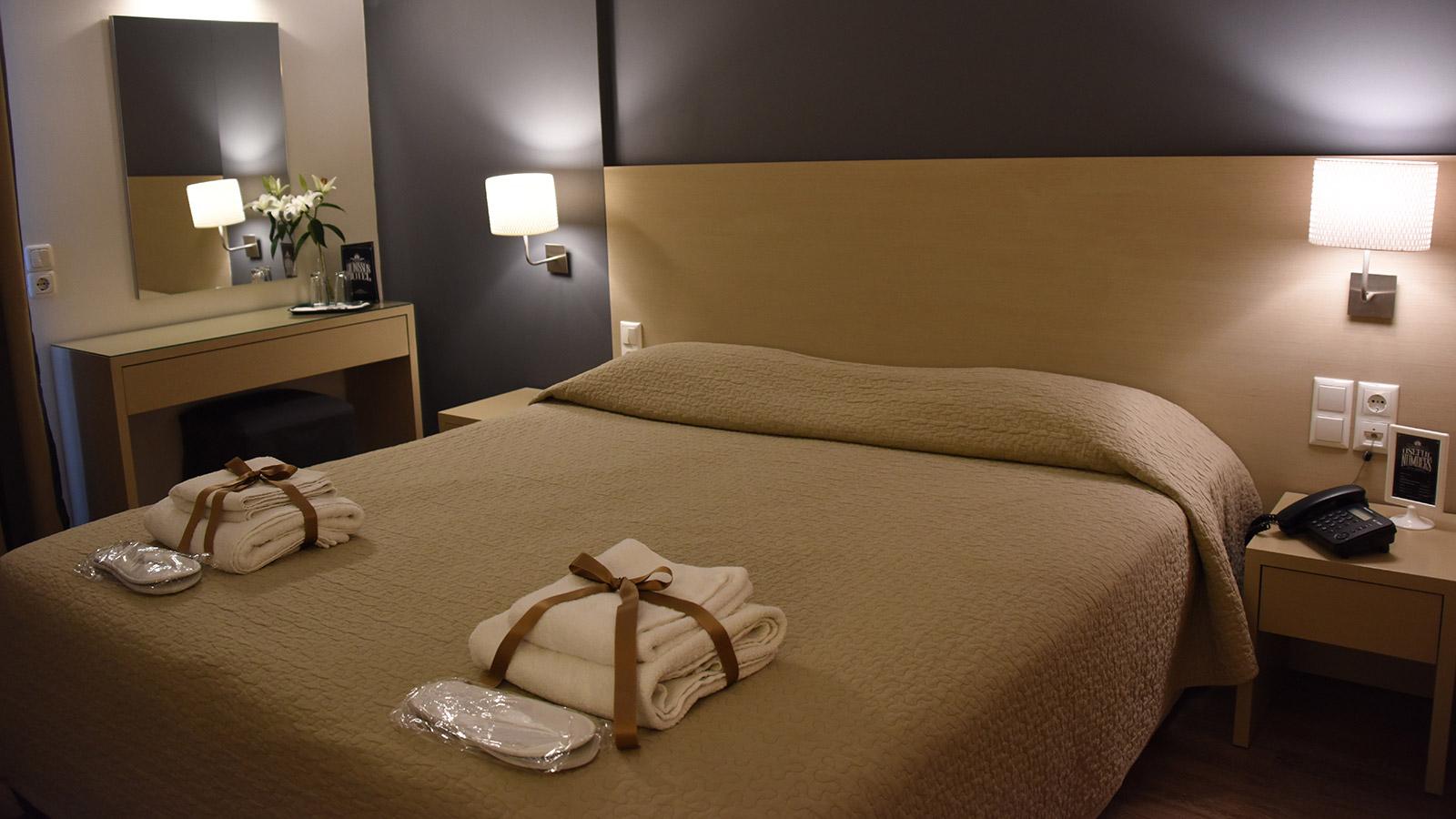 Dionisos Hotel Larissa Extérieur photo