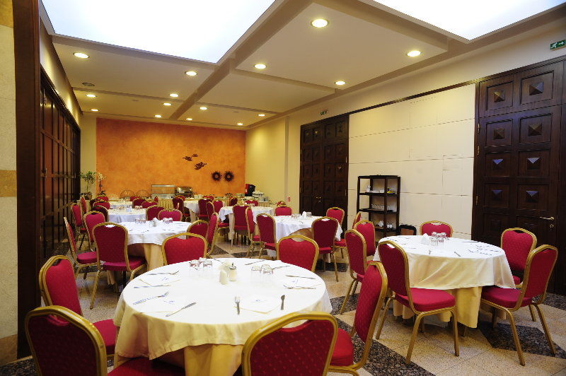 Dionisos Hotel Larissa Extérieur photo