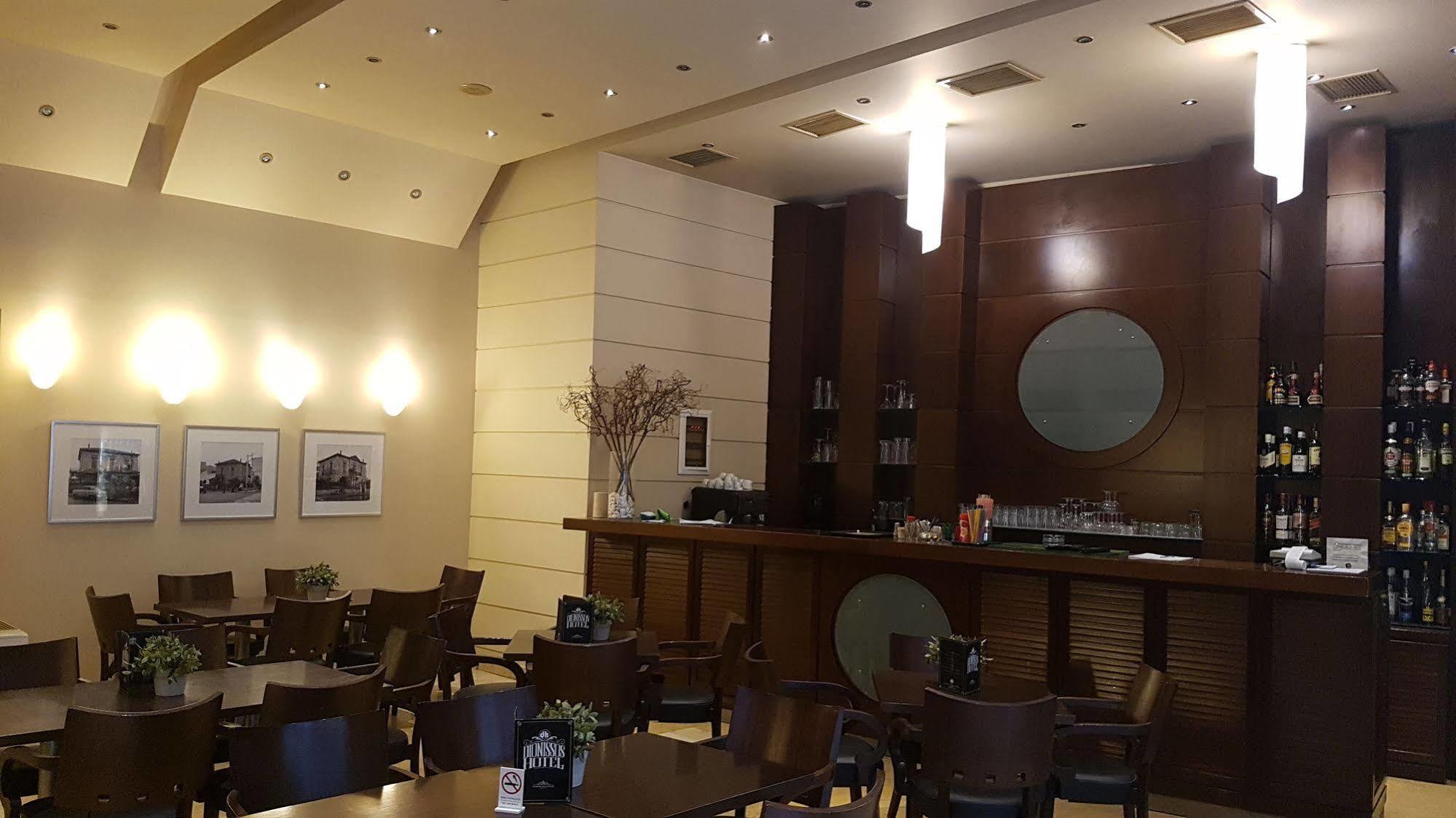 Dionisos Hotel Larissa Extérieur photo