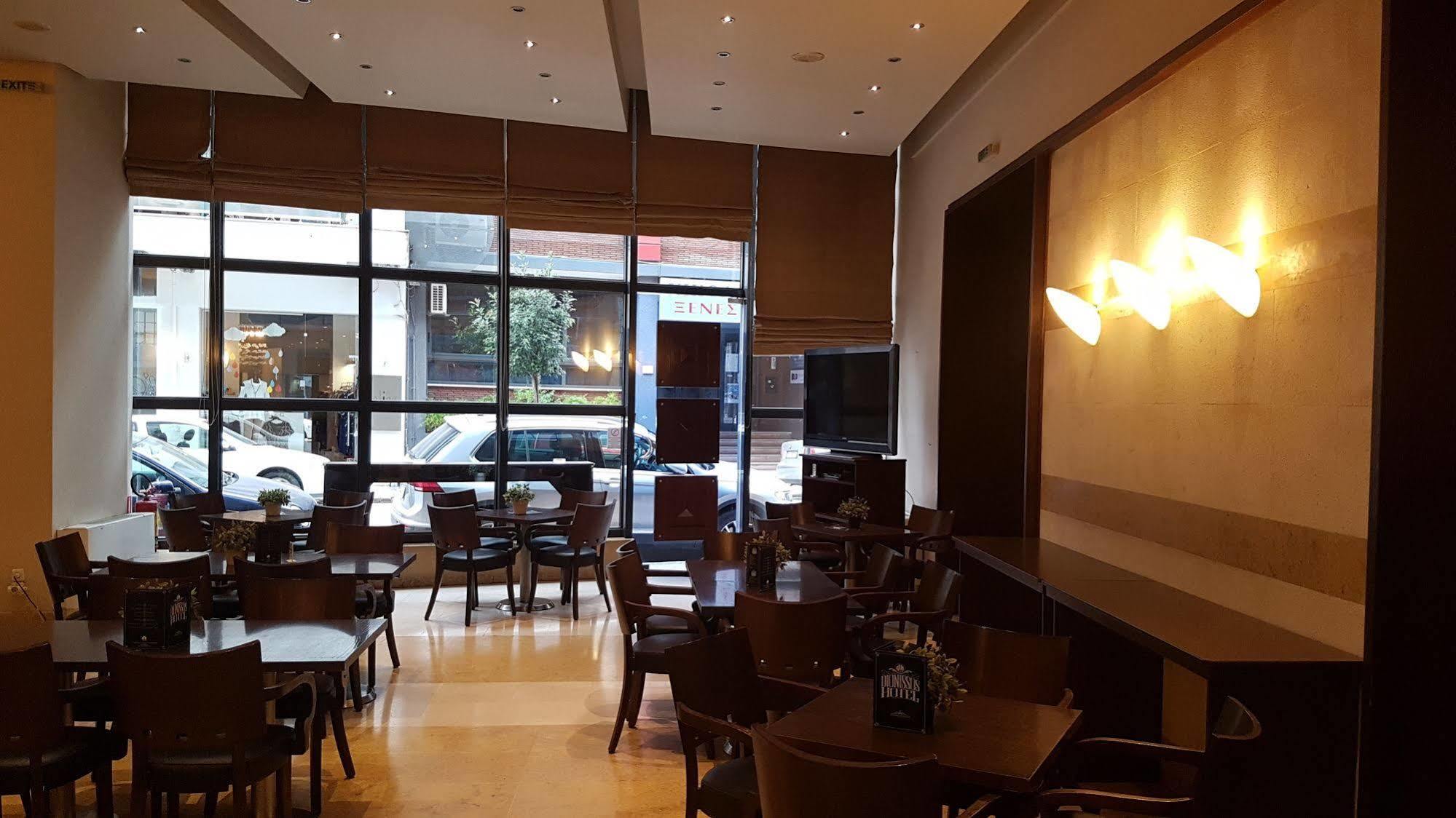Dionisos Hotel Larissa Extérieur photo