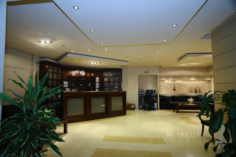 Dionisos Hotel Larissa Extérieur photo